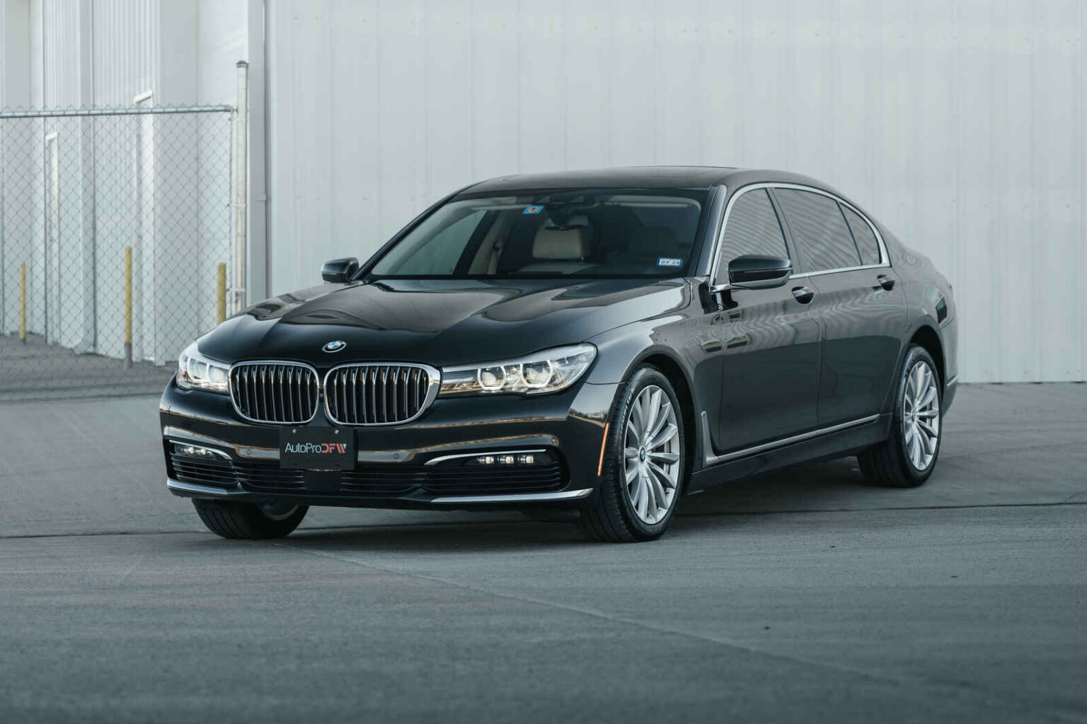 Shop vs. Mobile Car Window Tinting Near Roanoke Which is Right for You